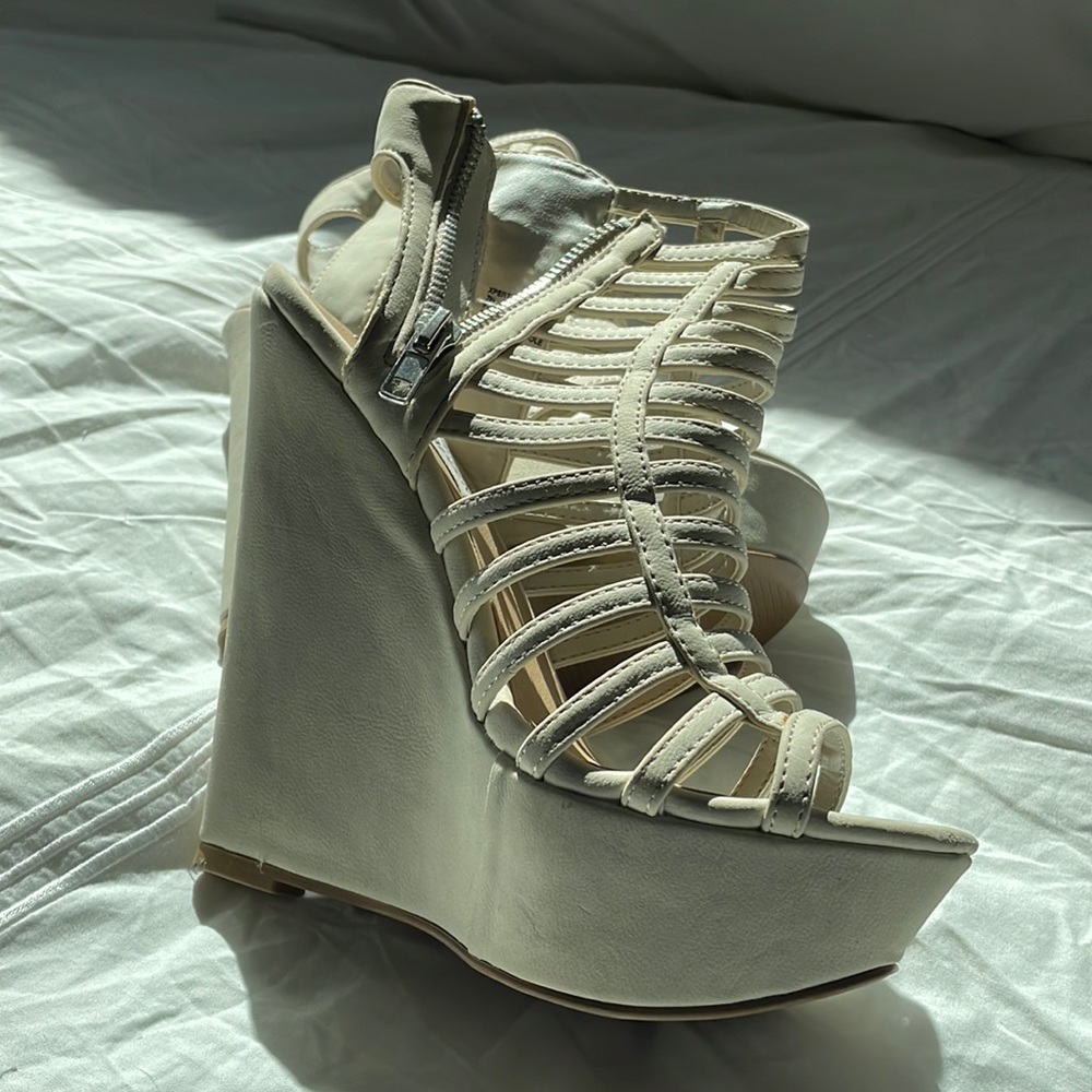 Steve Madden Wedges